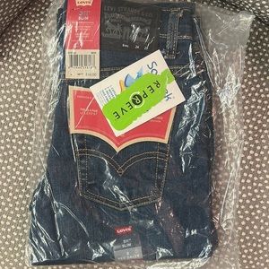 New, never opened boys Levi slim fit 511 size 8 jeans.